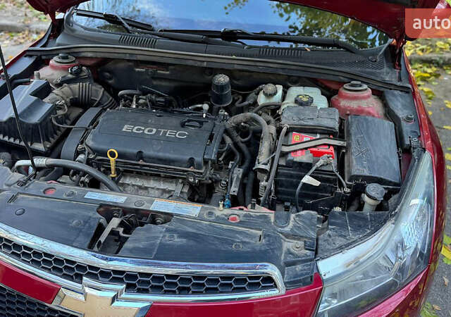 Красный Шевроле Круз, объемом двигателя 1.8 л и пробегом 130 тыс. км за 6700 $, фото 17 на Automoto.ua