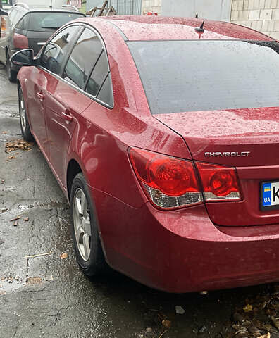 Червоний Шевроле Круз, об'ємом двигуна 1.6 л та пробігом 260 тис. км за 5800 $, фото 3 на Automoto.ua