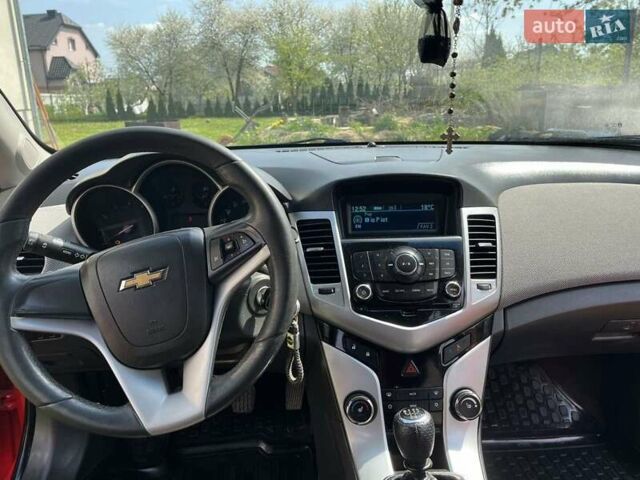 Червоний Шевроле Круз, об'ємом двигуна 1.8 л та пробігом 134 тис. км за 6999 $, фото 10 на Automoto.ua