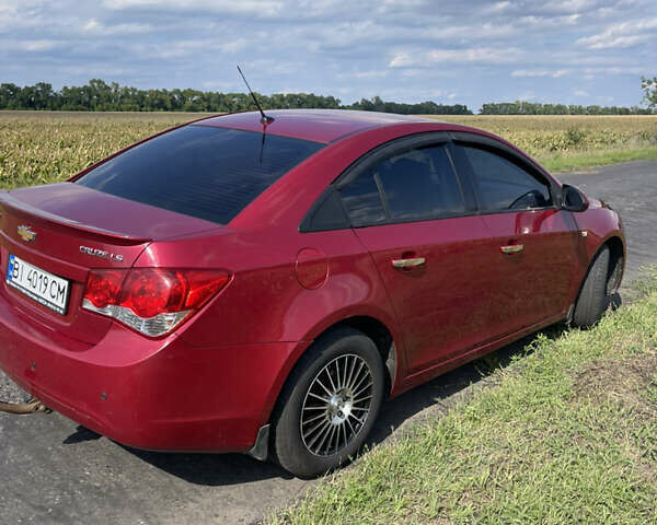 Красный Шевроле Круз, объемом двигателя 1.99 л и пробегом 181 тыс. км за 9000 $, фото 12 на Automoto.ua