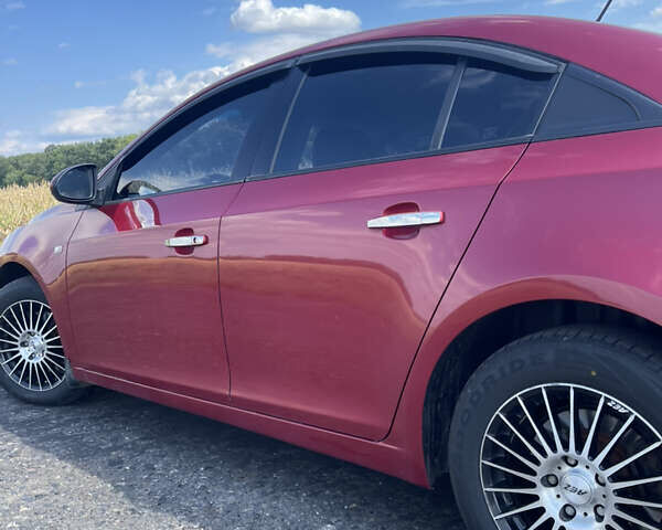 Красный Шевроле Круз, объемом двигателя 1.99 л и пробегом 181 тыс. км за 9000 $, фото 13 на Automoto.ua