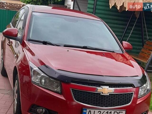 Красный Шевроле Круз, объемом двигателя 1.6 л и пробегом 202 тыс. км за 6400 $, фото 3 на Automoto.ua
