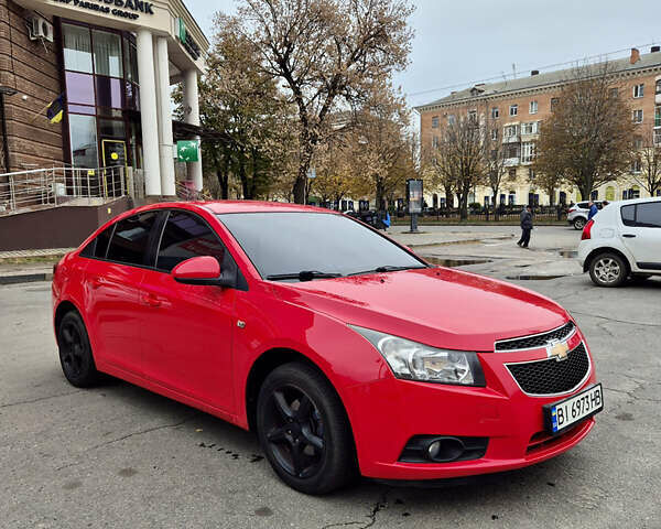 Красный Шевроле Круз, объемом двигателя 1.6 л и пробегом 169 тыс. км за 7600 $, фото 6 на Automoto.ua