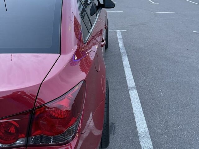 Красный Шевроле Круз, объемом двигателя 1.6 л и пробегом 158 тыс. км за 6000 $, фото 3 на Automoto.ua