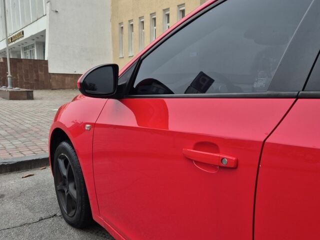 Красный Шевроле Круз, объемом двигателя 1.6 л и пробегом 169 тыс. км за 7700 $, фото 8 на Automoto.ua