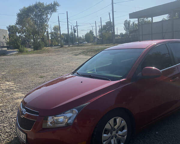Красный Шевроле Круз, объемом двигателя 1.36 л и пробегом 200 тыс. км за 7300 $, фото 17 на Automoto.ua