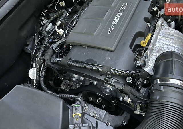 Красный Шевроле Круз, объемом двигателя 1.36 л и пробегом 204 тыс. км за 5399 $, фото 19 на Automoto.ua