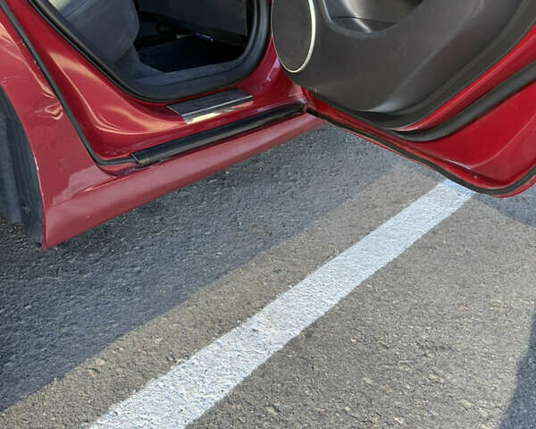 Красный Шевроле Круз, объемом двигателя 1.8 л и пробегом 180 тыс. км за 6800 $, фото 17 на Automoto.ua