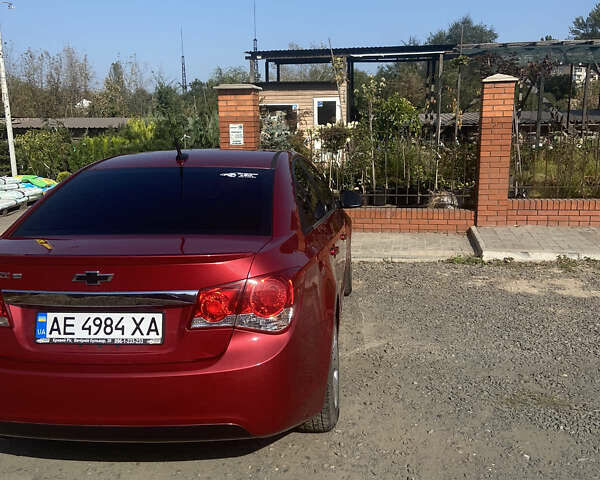 Красный Шевроле Круз, объемом двигателя 1.36 л и пробегом 200 тыс. км за 7300 $, фото 22 на Automoto.ua