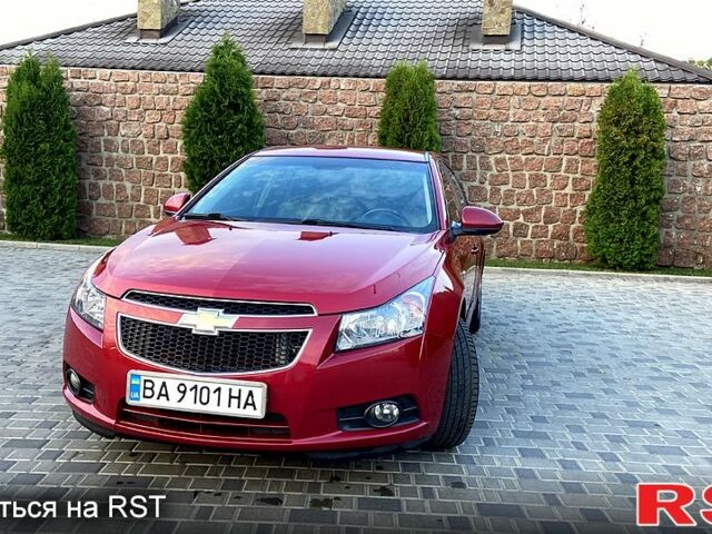 Красный Шевроле Круз, объемом двигателя 1.6 л и пробегом 121 тыс. км за 8000 $, фото 6 на Automoto.ua