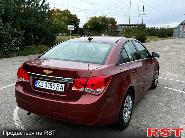 Красный Шевроле Круз, объемом двигателя 1.8 л и пробегом 170 тыс. км за 5700 $, фото 4 на Automoto.ua
