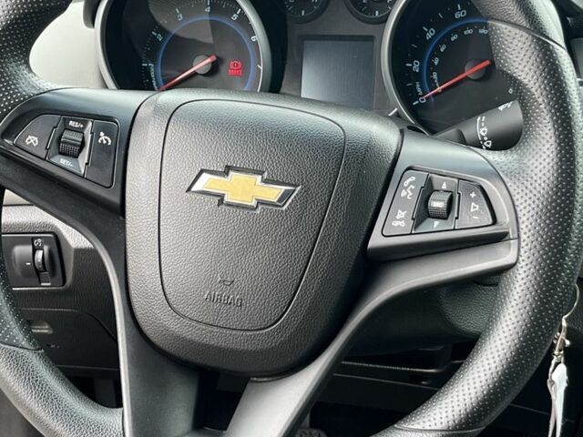 Червоний Шевроле Круз, об'ємом двигуна 1.8 л та пробігом 265 тис. км за 6150 $, фото 18 на Automoto.ua