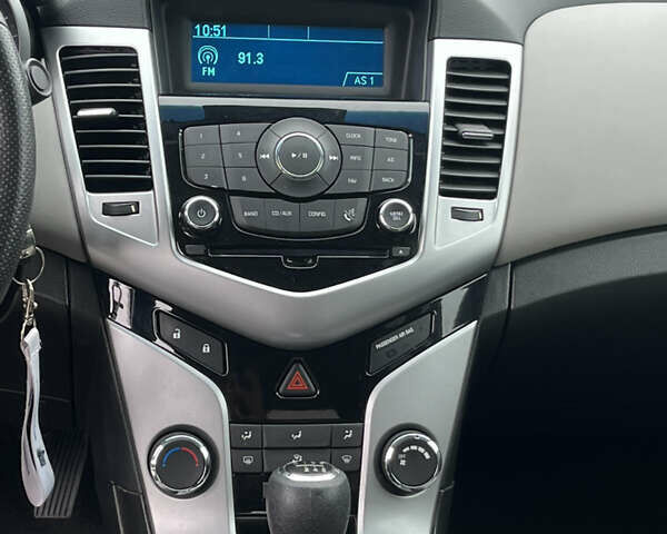 Червоний Шевроле Круз, об'ємом двигуна 1.8 л та пробігом 265 тис. км за 6150 $, фото 17 на Automoto.ua