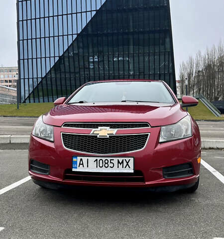 Червоний Шевроле Круз, об'ємом двигуна 1.4 л та пробігом 130 тис. км за 8000 $, фото 1 на Automoto.ua