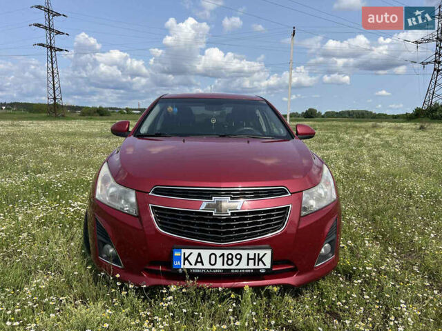 Красный Шевроле Круз, объемом двигателя 1.8 л и пробегом 306 тыс. км за 7800 $, фото 1 на Automoto.ua