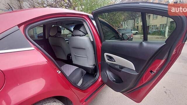Червоний Шевроле Круз, об'ємом двигуна 1.36 л та пробігом 145 тис. км за 6500 $, фото 4 на Automoto.ua