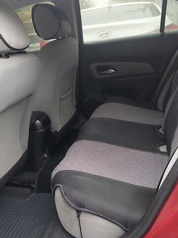 Червоний Шевроле Круз, об'ємом двигуна 1.36 л та пробігом 145 тис. км за 6500 $, фото 5 на Automoto.ua