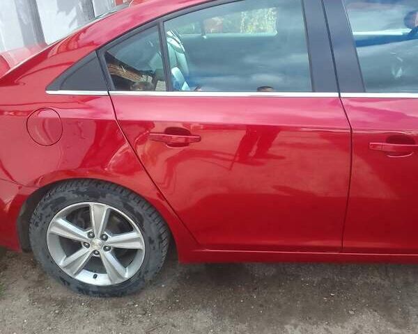 Красный Шевроле Круз, объемом двигателя 1.36 л и пробегом 142 тыс. км за 7000 $, фото 9 на Automoto.ua