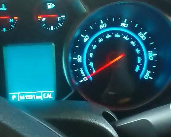 Красный Шевроле Круз, объемом двигателя 1.36 л и пробегом 142 тыс. км за 7000 $, фото 1 на Automoto.ua