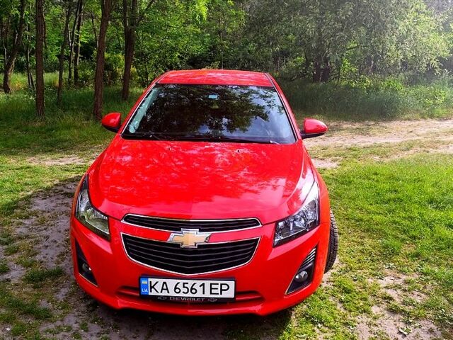 Красный Шевроле Круз, объемом двигателя 1.4 л и пробегом 190 тыс. км за 8000 $, фото 11 на Automoto.ua