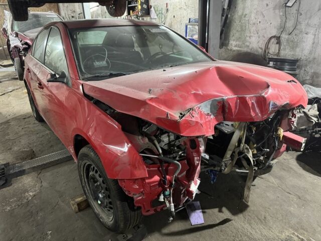 Червоний Шевроле Круз, об'ємом двигуна 1.4 л та пробігом 1 тис. км за 700 $, фото 3 на Automoto.ua