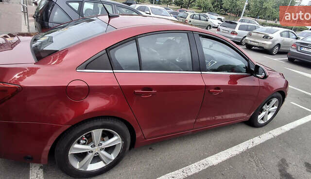 Красный Шевроле Круз, объемом двигателя 1.36 л и пробегом 220 тыс. км за 7500 $, фото 16 на Automoto.ua