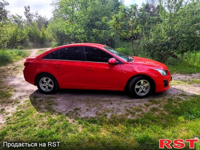 Красный Шевроле Круз, объемом двигателя 1.4 л и пробегом 190 тыс. км за 8000 $, фото 10 на Automoto.ua