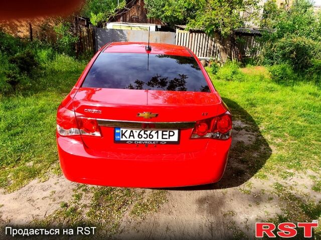 Красный Шевроле Круз, объемом двигателя 1.4 л и пробегом 190 тыс. км за 8000 $, фото 9 на Automoto.ua