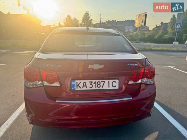 Красный Шевроле Круз, объемом двигателя 1.8 л и пробегом 142 тыс. км за 7500 $, фото 4 на Automoto.ua