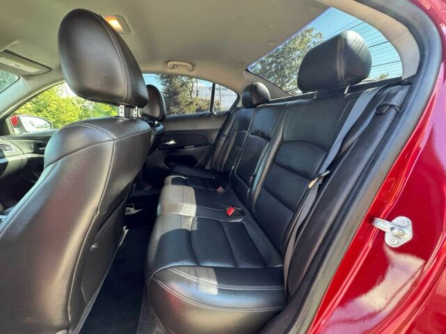 Червоний Шевроле Круз, об'ємом двигуна 1.4 л та пробігом 88 тис. км за 6500 $, фото 9 на Automoto.ua