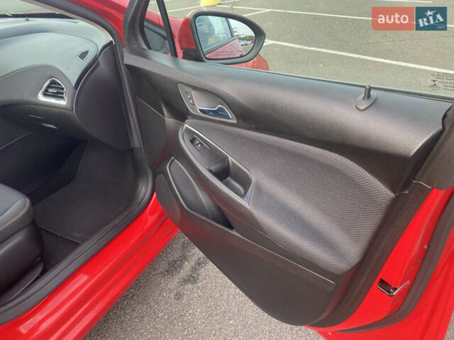 Шевроле Круз 2016 в Киеве на Automoto.ua Красный Шевроле Круз, объемом двигателя 1.4 л и пробегом 72 тыс. км за 9300 $, фото 30 на Automoto.ua