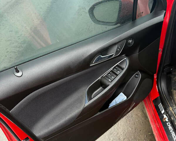 Красный Шевроле Круз, объемом двигателя 1.4 л и пробегом 170 тыс. км за 6700 $, фото 4 на Automoto.ua