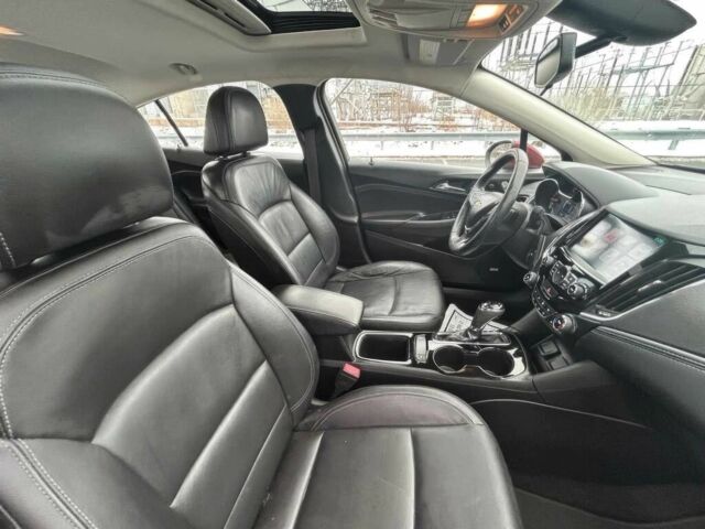 Красный Шевроле Круз, объемом двигателя 1.6 л и пробегом 50 тыс. км за 1850 $, фото 6 на Automoto.ua