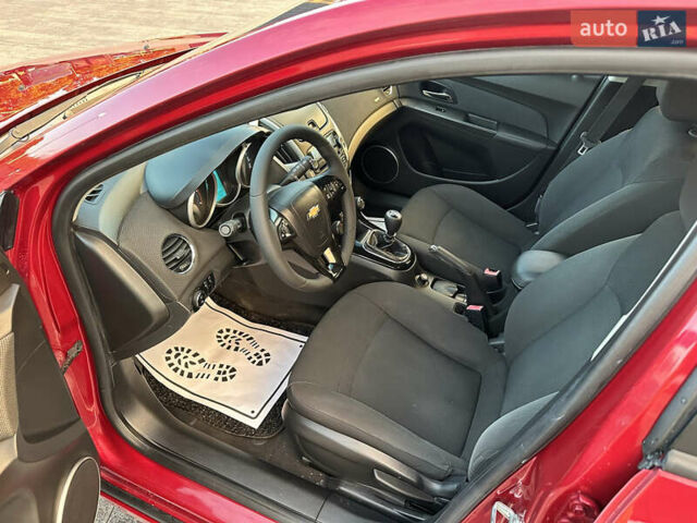 Шевроле Круз 2013 в Луцке на Automoto.ua Красный Шевроле Круз, объемом двигателя 1.7 л и пробегом 234 тыс. км за 7400 $, фото 52 на Automoto.ua