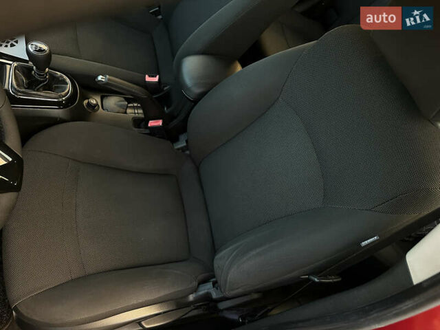 Шевроле Круз 2013 в Луцке на Automoto.ua Красный Шевроле Круз, объемом двигателя 1.7 л и пробегом 234 тыс. км за 7400 $, фото 55 на Automoto.ua