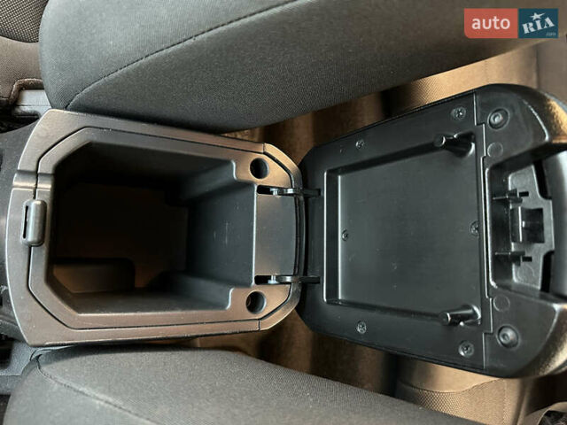 Шевроле Круз 2013 в Луцке на Automoto.ua Красный Шевроле Круз, объемом двигателя 1.7 л и пробегом 234 тыс. км за 7400 $, фото 67 на Automoto.ua