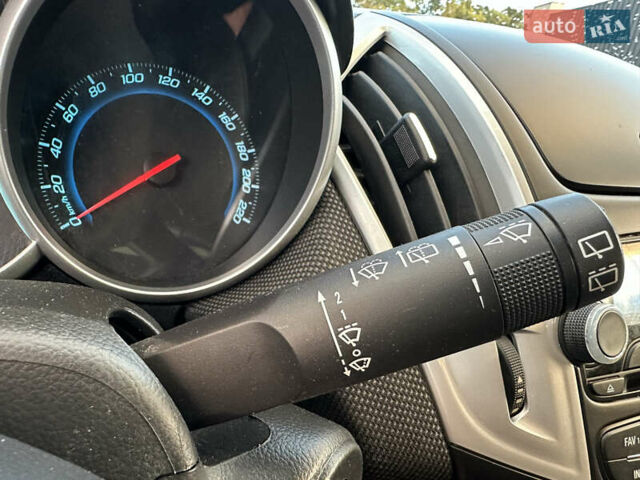 Шевроле Круз 2013 в Луцке на Automoto.ua Красный Шевроле Круз, объемом двигателя 1.7 л и пробегом 234 тыс. км за 7400 $, фото 70 на Automoto.ua