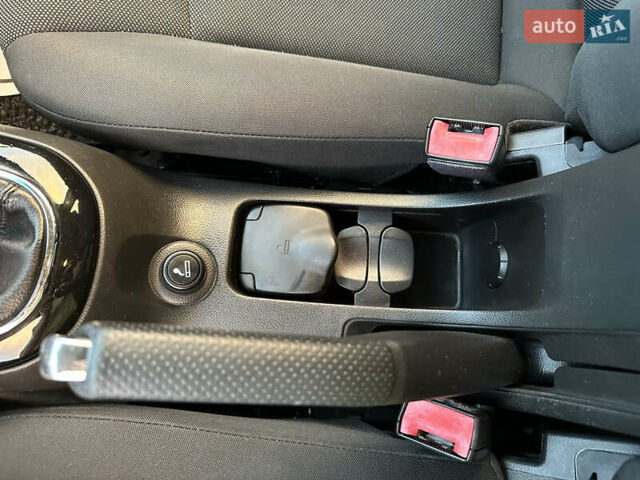 Шевроле Круз 2013 в Луцке на Automoto.ua Красный Шевроле Круз, объемом двигателя 1.7 л и пробегом 234 тыс. км за 7400 $, фото 66 на Automoto.ua