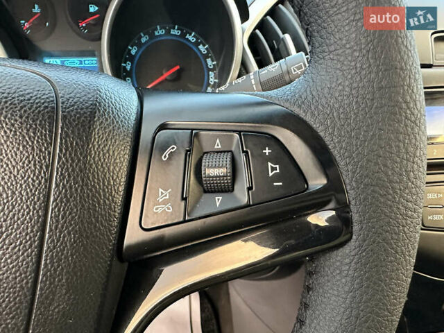 Шевроле Круз 2013 в Луцке на Automoto.ua Красный Шевроле Круз, объемом двигателя 1.7 л и пробегом 234 тыс. км за 7400 $, фото 63 на Automoto.ua