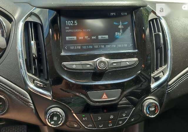 Шевроле Круз 2016 в Днепре (Днепропетровске) на Automoto.ua Шевроле Круз, объемом двигателя 1.4 л и пробегом 145 тыс. км за 9700 $, фото 6 на Automoto.ua