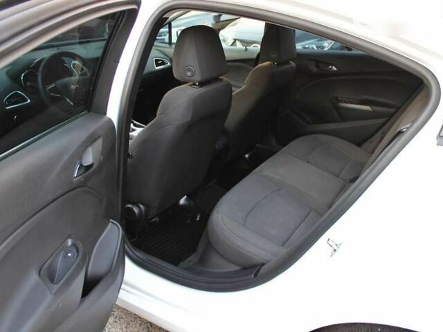 Шевроле Круз, объемом двигателя 1.4 л и пробегом 193 тыс. км за 9200 $, фото 17 на Automoto.ua