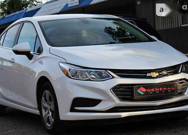 Шевроле Круз, объемом двигателя 1.4 л и пробегом 193 тыс. км за 9200 $, фото 3 на Automoto.ua