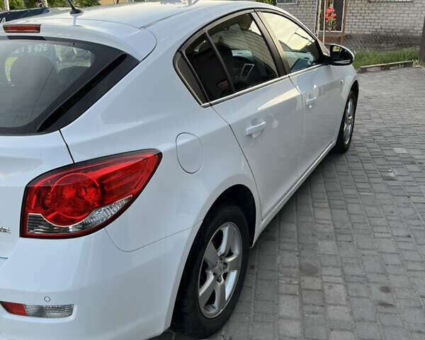 Шевроле Круз, объемом двигателя 1.6 л и пробегом 199 тыс. км за 7899 $, фото 3 на Automoto.ua