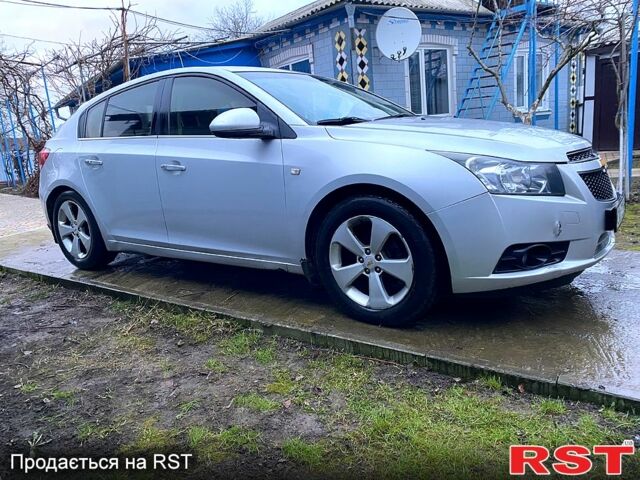 Шевроле Круз, объемом двигателя 18 л и пробегом 220 тыс. км за 5500 $, фото 5 на Automoto.ua