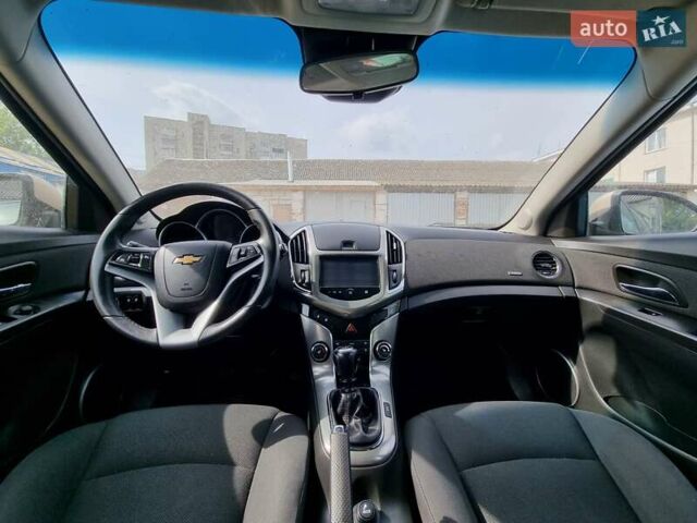 Шевроле Круз, объемом двигателя 1.8 л и пробегом 113 тыс. км за 7500 $, фото 17 на Automoto.ua