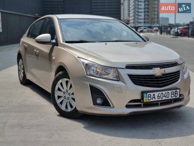 Шевроле Круз, объемом двигателя 1.8 л и пробегом 113 тыс. км за 7500 $, фото 9 на Automoto.ua