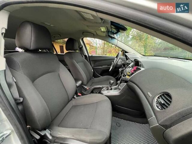 Шевроле Круз, объемом двигателя 1.69 л и пробегом 238 тыс. км за 6300 $, фото 14 на Automoto.ua