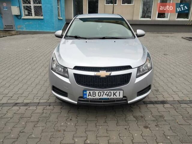 Шевроле Круз, объемом двигателя 1.6 л и пробегом 155 тыс. км за 6300 $, фото 2 на Automoto.ua
