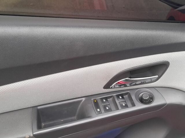 Шевроле Круз, объемом двигателя 1.6 л и пробегом 190 тыс. км за 6000 $, фото 8 на Automoto.ua