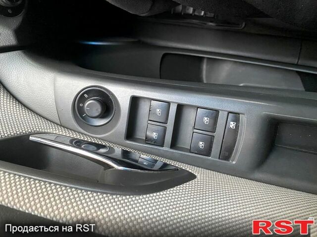 Шевроле Круз, объемом двигателя 2 л и пробегом 180 тыс. км за 7500 $, фото 5 на Automoto.ua